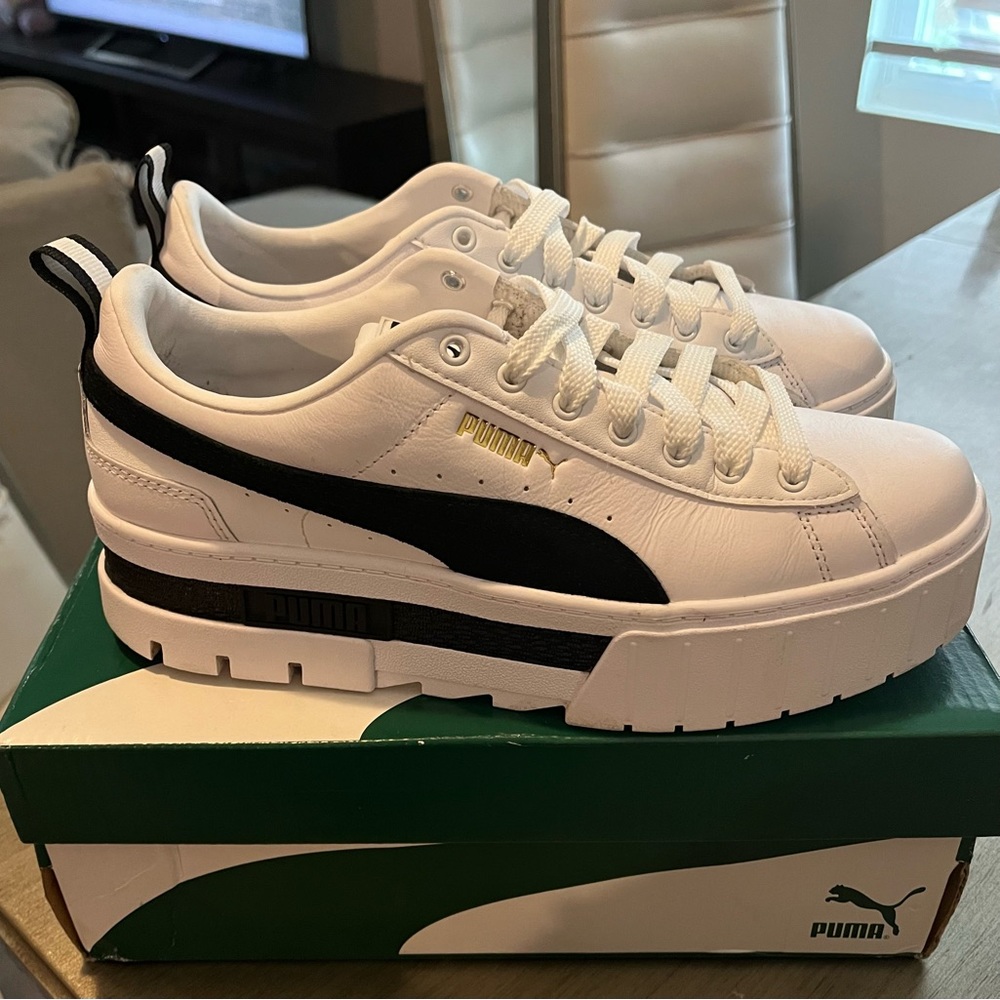 PUMA Mayze Women's Sneakers size 9